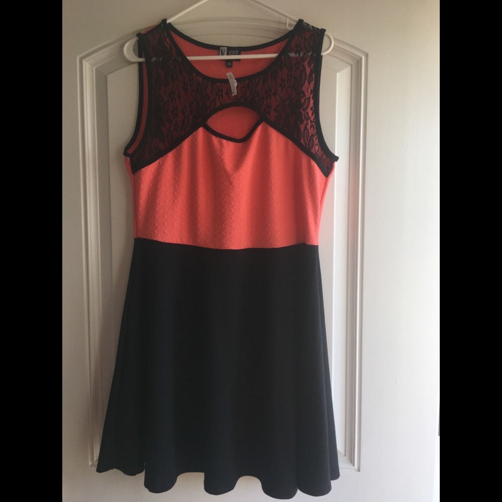 Sleeveless Black and Salmon Dress